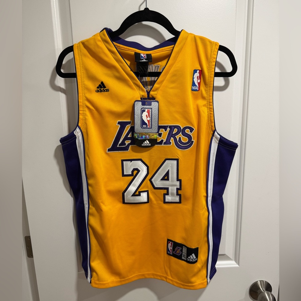 NWT Kobe Bryant Laker Jersey
